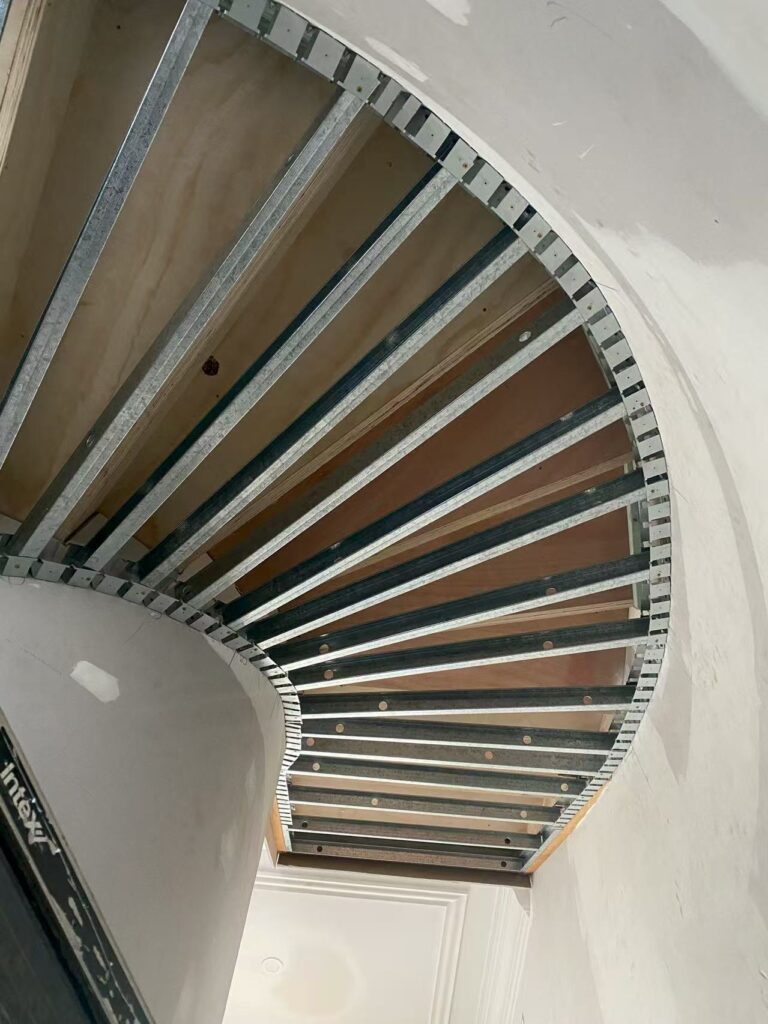 uc_stacked_images_elementor_a9bda01_item2